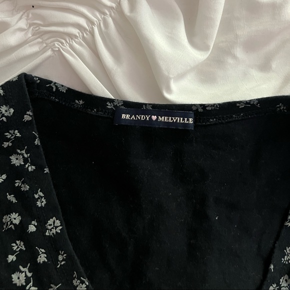 Crop Top - Picture 2 of 4